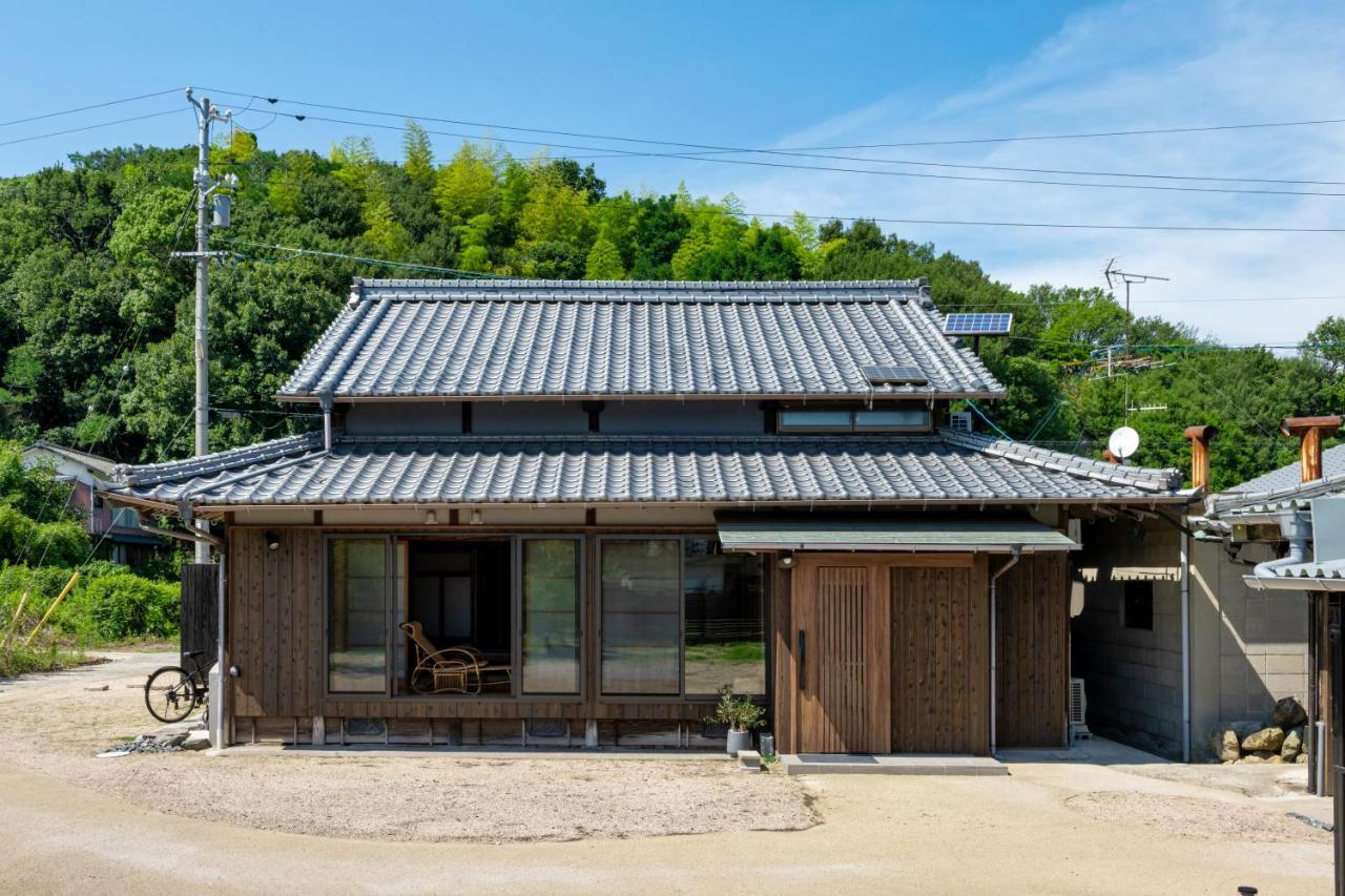 Omishima Space Omoya Imabari Railway Station Екстериор снимка