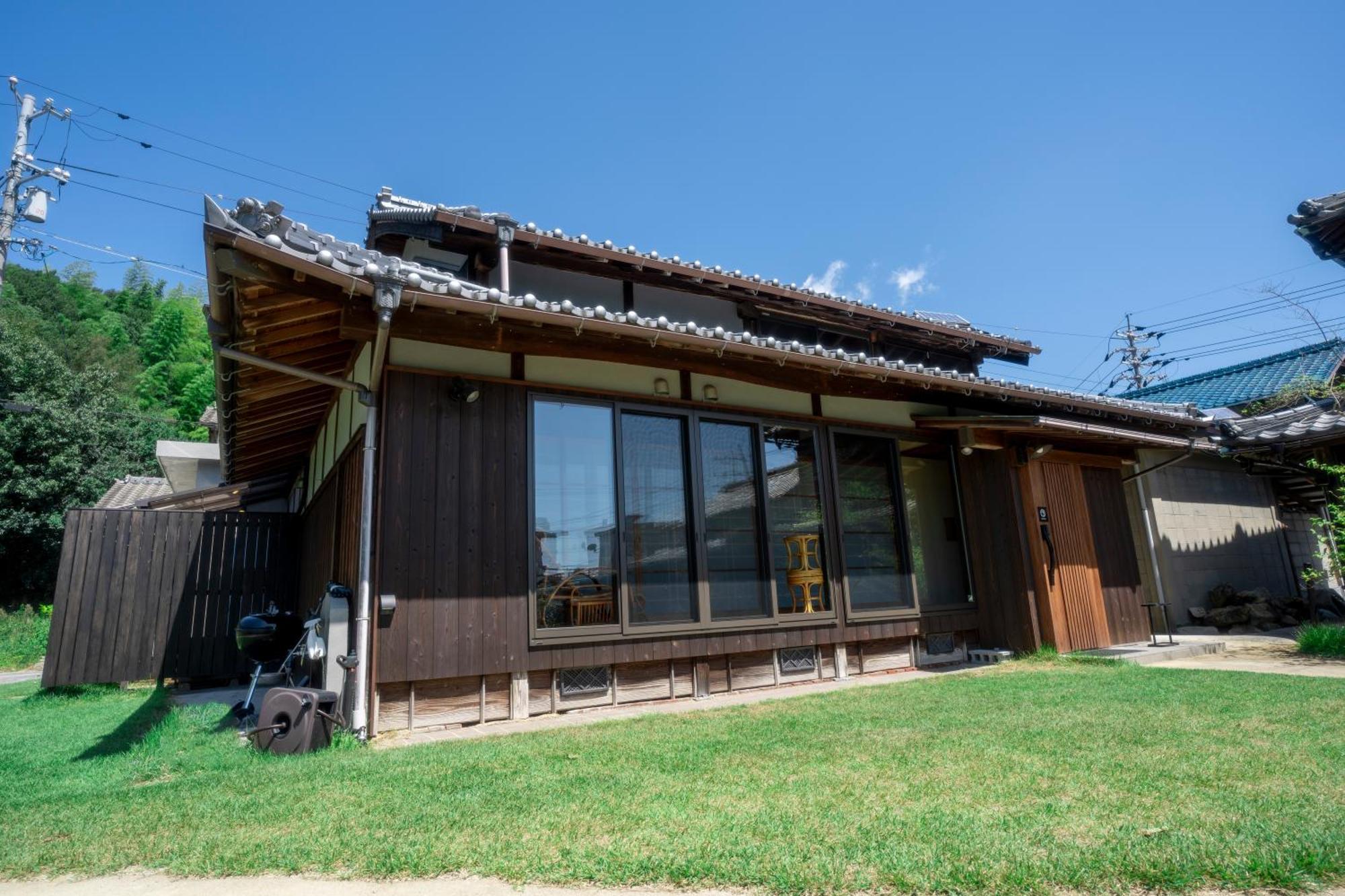 Omishima Space Omoya Imabari Railway Station Екстериор снимка